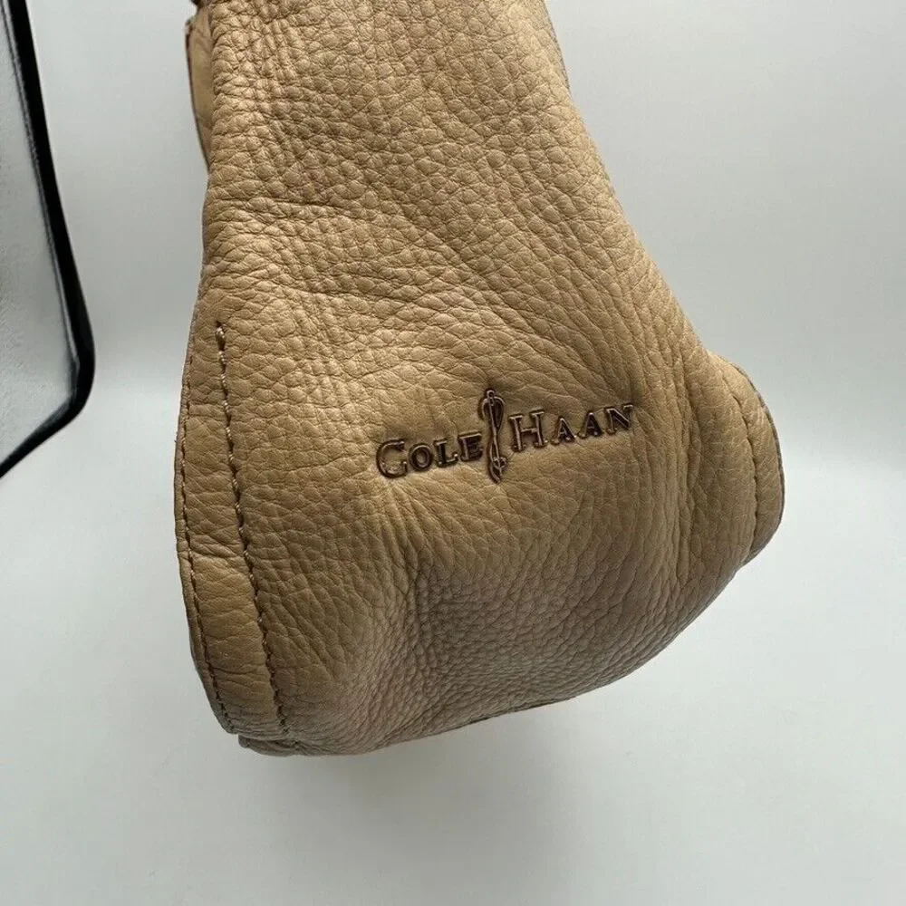 Cole Haan Hobo Shoulder Bag Women's Sandstone Tan Zip Pockets‎ Top Zip Logo